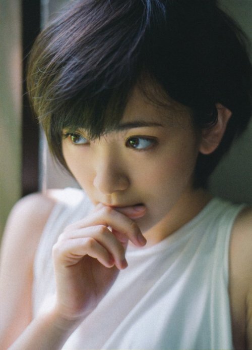 phorbidden:  ikomarina-ch:  twitter.com/IkomaRina_ngzk  生駒里奈