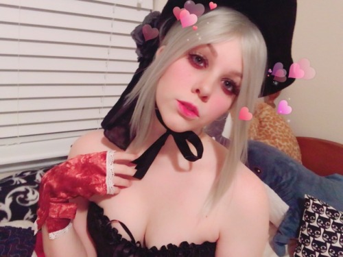 kawaiisuccubus:  my-kawaii-succubus:My favorite selfies!!!!! I look really cute!!! My arms a lil chunky but wowoowowowow luv it