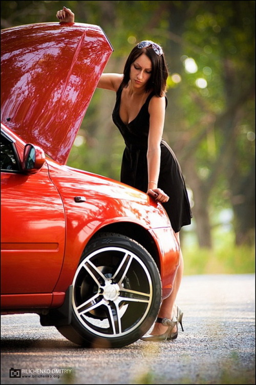 luxury-car-divas: Girls and cars