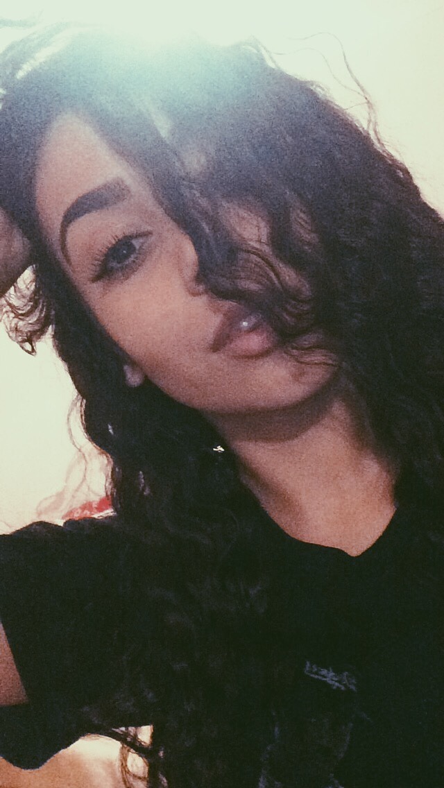 old-school-shit:  Naturally thick brows. I can’t help it ok.