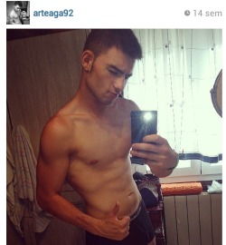 Instagram: arteaga92
