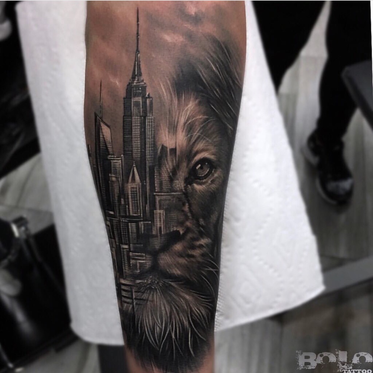My tattoo: King of the concrete jungle. submitted... - INKPEDIA