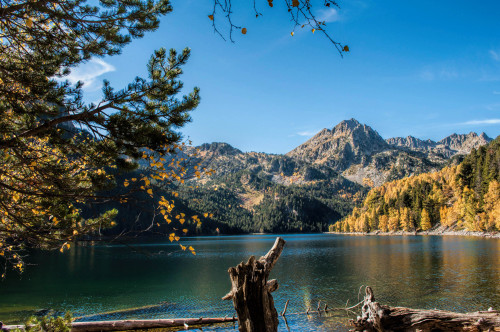 breathtakingdestinations:Nationalpark Aigüestortes i Estany de Sant Maurici - Spain (by Enric Rubio 