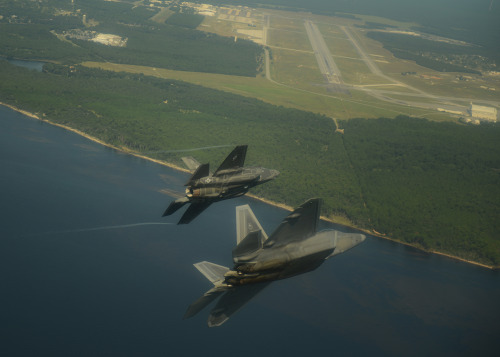 rocketumbl:  F-22A & F-35A 