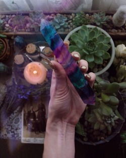dame-wolf: Using my crystal wand to cleanse u all of negativity 🌈