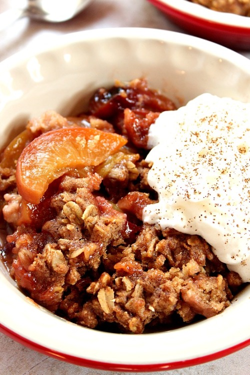 foodffs:  Slow Cooker Peach Crisp Recipe Really nice recipes. Every hour. Show me what you cooked!