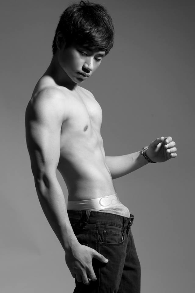 365daysofsexy:Filipino boy band 1:43ANJO RESURRECCION, GOLD AQUINO, YHEEN VALERO