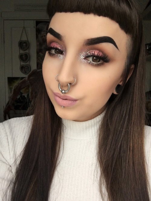 Sex fromoutthehellfire:  #motdPINK!On my face pictures