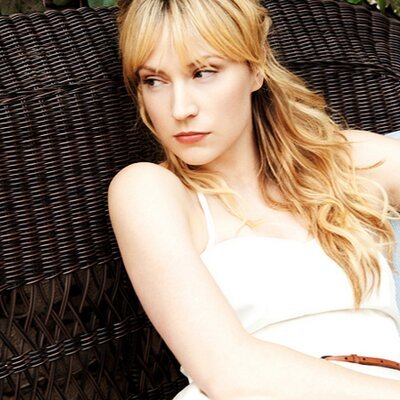 cutegirloftheday:  Cute girl of the day is Beth Riesgraf!