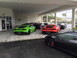 screamingcars:(via Supercar Saturday at Lamborghini