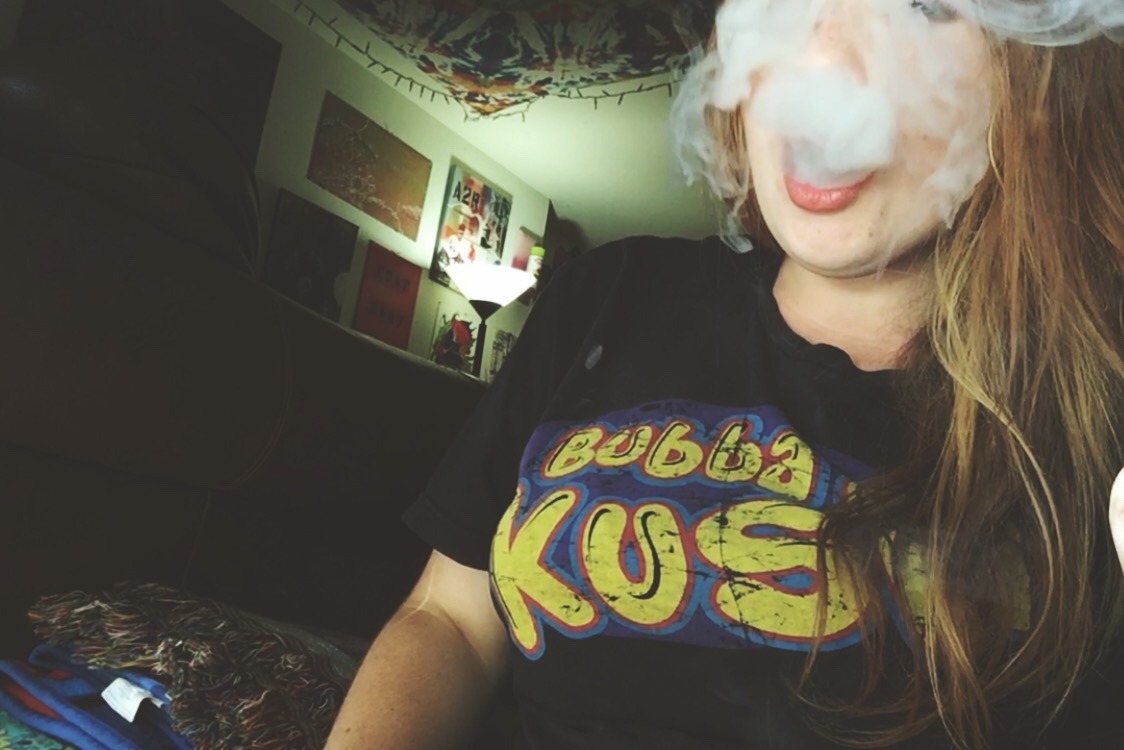 stonerr-boner:  💨💨💨