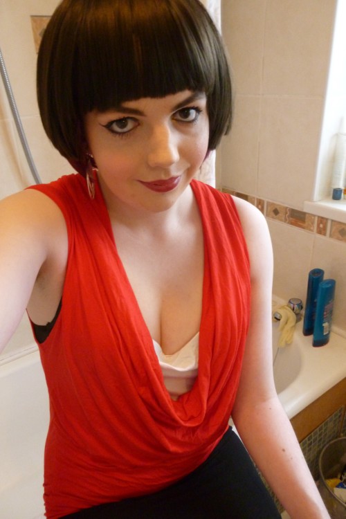 luvnaughtytraps: lucy-cd:Pictures Such a cute outfit, short wig works perfectly! <3Big beautiful 