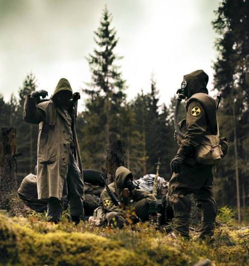 cybercircuitz: strelok777: A lone S.T.A.L.K.E.R is strong A group of S.T.A.L.K.E.R, well thats anoth