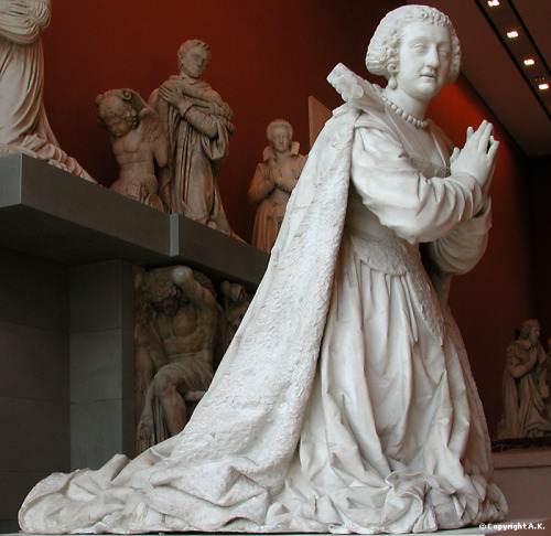 Funerary statue of Charlotte Catherine de la Trémoille de Condé by Simon Guillain, Date, c. 1629-163