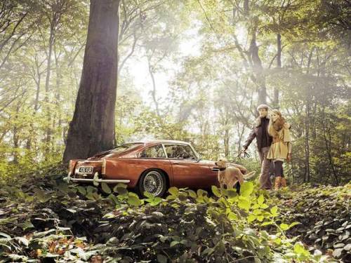 vintageclassiccars:  Aston Martin DB4 series 2 designed by Carrozzeria Touring - The Good Life. 
