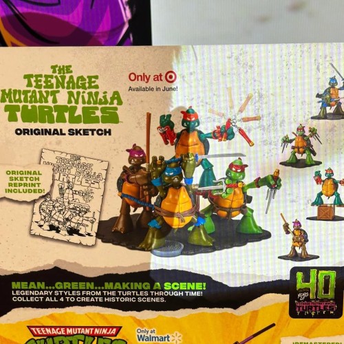 These Playmates toys US Target and Walmart TMNT releases are now confirmed to be coming to Australia June/July and (not yet confirmed, but highly likely) the UK/EUR around the same time.
#toys #tmnt #teenagemutantninjaturtles #leonardo #donatello...