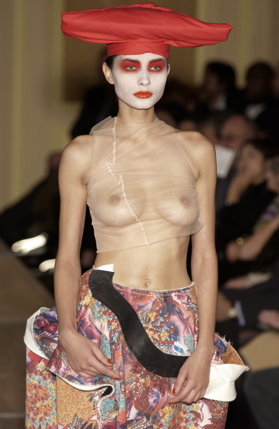 saloandseverine: Comme des Garçons Spring 2004 