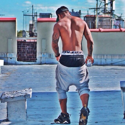 talldaddy:  www.talldaddy.tumblr.com/archive