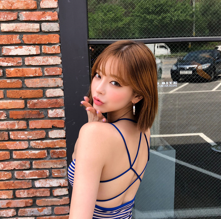 korean-dreams-girls:  Kang Tae Ri - May 18, 2018 Set