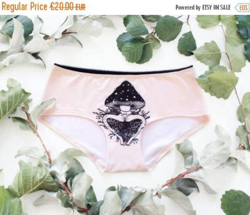 lovinghandmadelingerie:Lickstarter