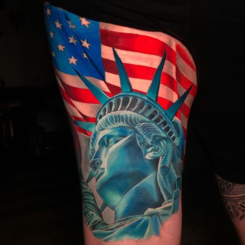  . . . . #tattoos #statueofliberty #america #merica #colortattoo #blackandgreytattoo #blackandwhite 