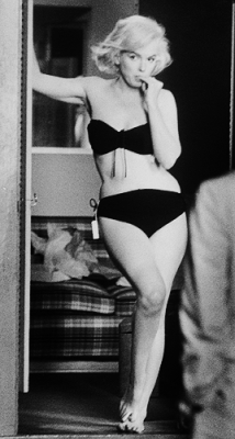 beauvelvet:  Marilyn Monroe photographed