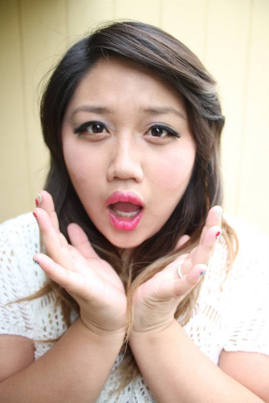 asecondtoforever:  I don’t want to study for finals, so I took photos of my face