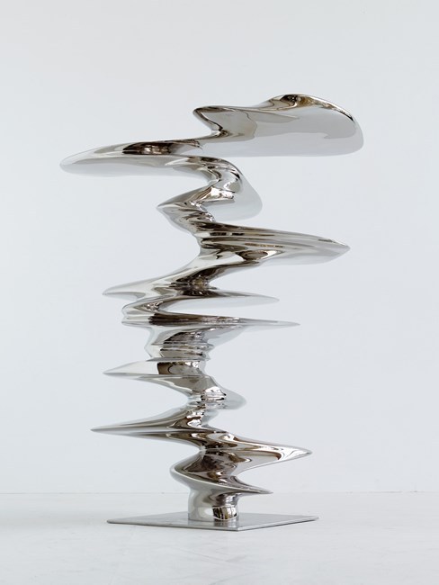 oculablog: Tony Cragg, wt (Extended) (2016). Stainless steel. 140 x 91 x 97 cm. Courtesy Marian Good