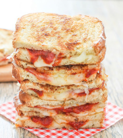 runsonpizza:  grilledcheese-samwich:nom-food: