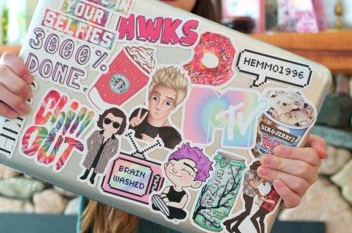 hmu-qt:  stickers are from redbubble.com :) quality ig: hmu.qtt ♡ personal blog: hologrvphic 