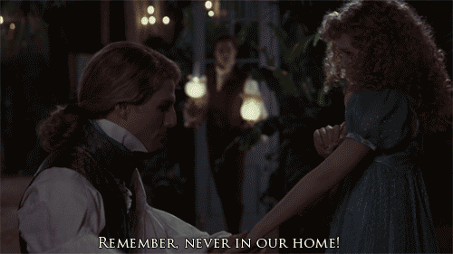 courtshipdating483:  piggyfanghoul:  Ok so Lestat.  I love this motherfucker