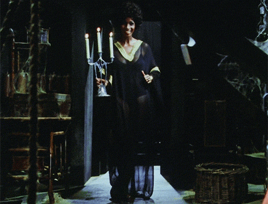 marypickfords:Vampira (Clive Donner, 1974)