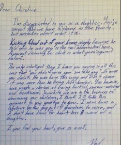 ultrasensoriale:  lepaurenonscompaiono:  igetlostinmyownthoughts:  mushi741:  Una madre ripudia il figlio perché omosessuale. Il ragazzo cerca ospitalità dal nonno e questo scrive alla figlia: Cara Christine: Sono molto deluso da te come figlia. Hai