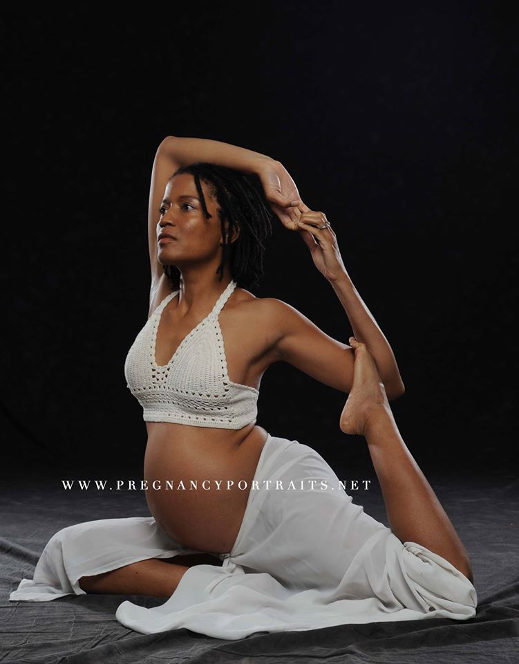 blackyogis:
“ Pigeon Pose Eka Pada Rajakapotasan
”
Beautiful!!