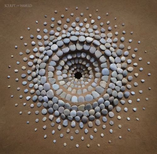 awesome-picz: Artist  Jon Foreman Arranges Stones In Stunning Patterns On The Beach, Finds It Very 