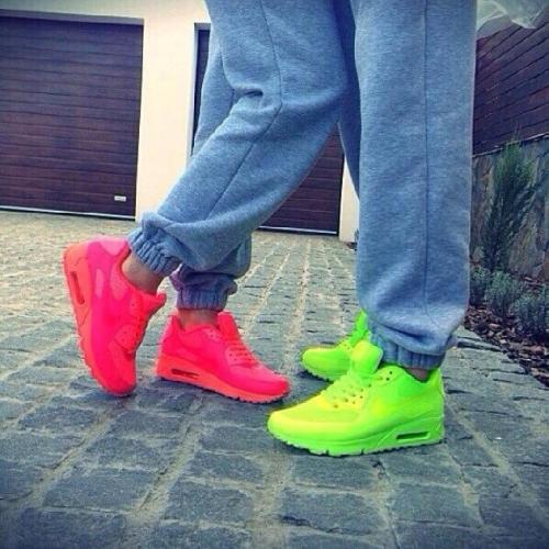 #notmine #nike #airmax #neon #green #pink #live