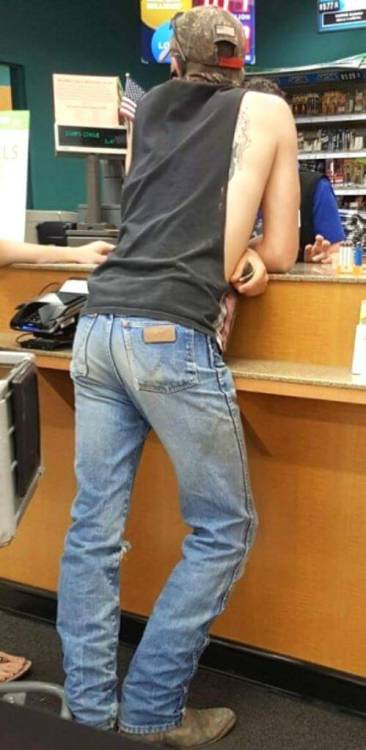sunbound: That’s one hot ass and man…