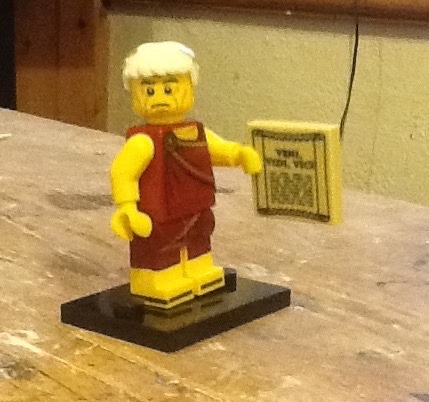 risisse-cupido:Also, my dad bought me LEGO Caesar!