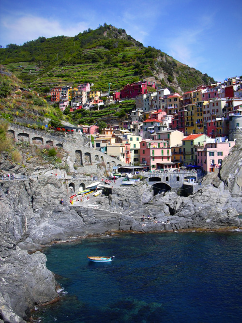 rtwparenting:Manarola, Cinque Terre, Italy 