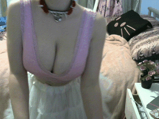 bustybunni:    💘 I was maybe dancing to gwen stefani as I made these 💘  [donate]