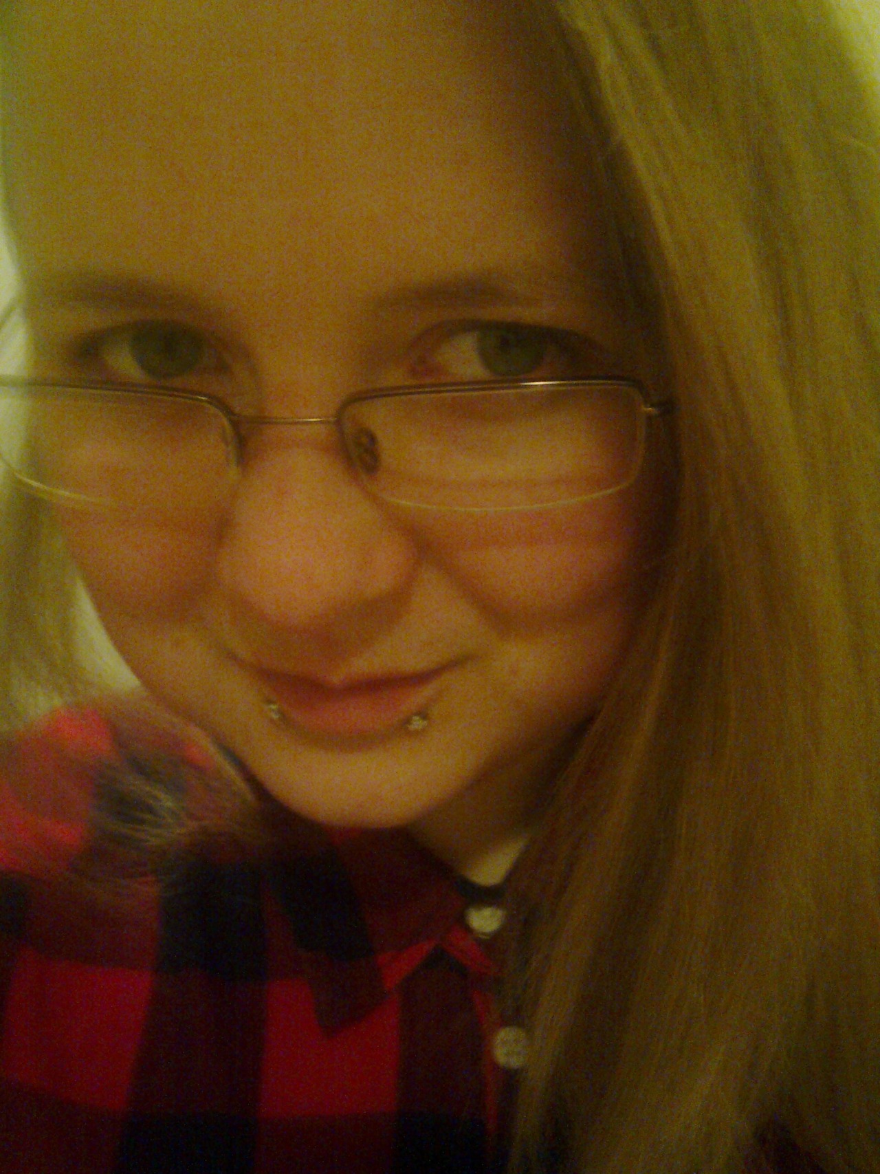 i can&rsquo;t remember if this is a real smile or not but w/e