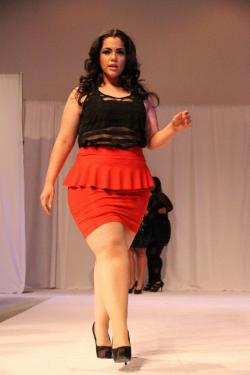 planetofthickbeautifulwomen:  Plus Sized Model Nicole Zepeda @ The Los Angeles Fashion Week 2012 