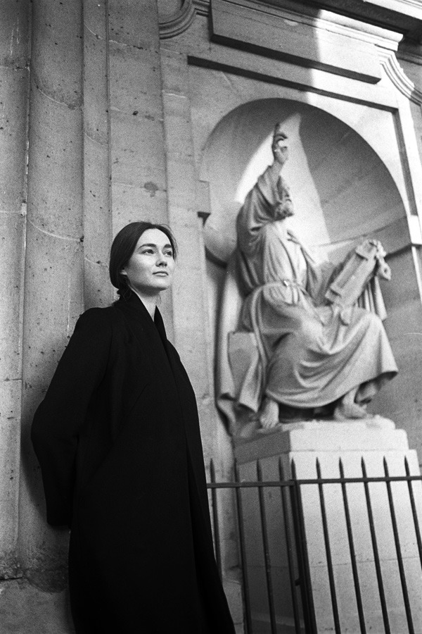 ellesparmoi:  With Julia, Paris place Saint Sulpice XI 2015