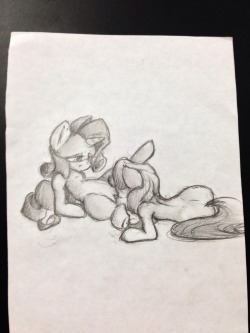 titaniumpony-nsfw:  Have another crappy pencil