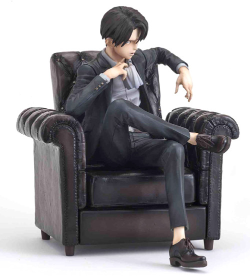 Union Creative released the mensHdge No.3 Levi DX PVC figure...