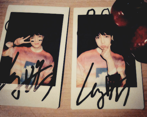 parkchny:  LAY - Contemporary Pop magazine Weibo update.  