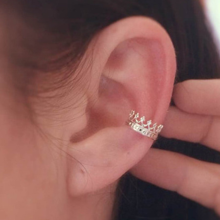 cute-thangsss:  This Princess Saves Herself BraceletSnow White Apple NecklacePrincess