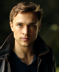 meninvogue:  William Moseley photographed by Faye Thomas