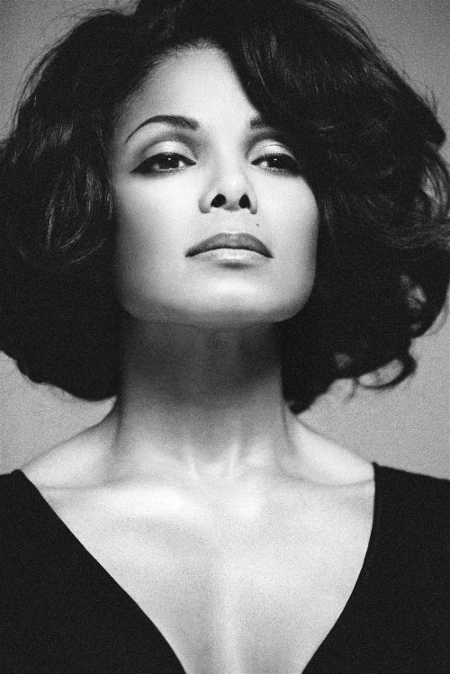 twixnmix:  Janet Jackson photographed by