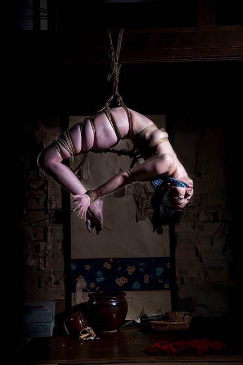 justscreenshots:  Kinbaku PunisherModel Miho IkedaPhoto Norio Sugiura